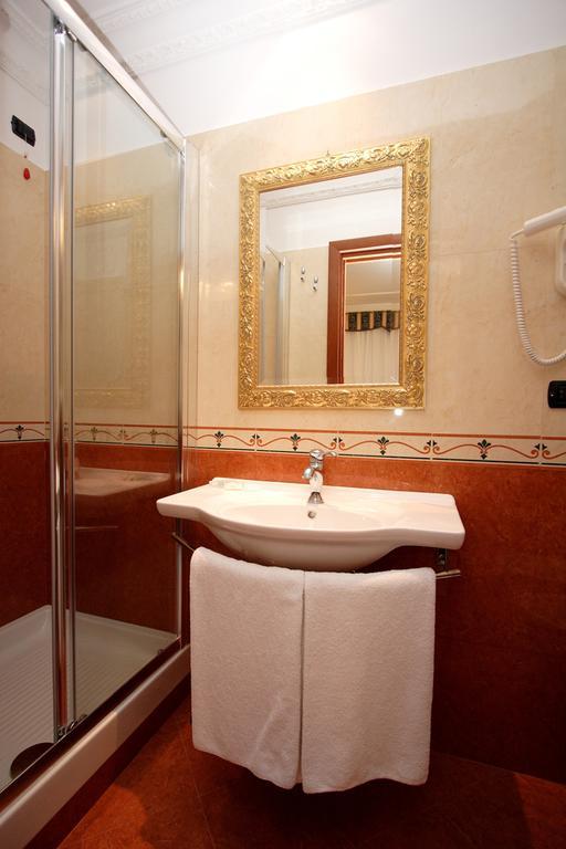 Guest House Galaxy Rzym Zewnętrze zdjęcie