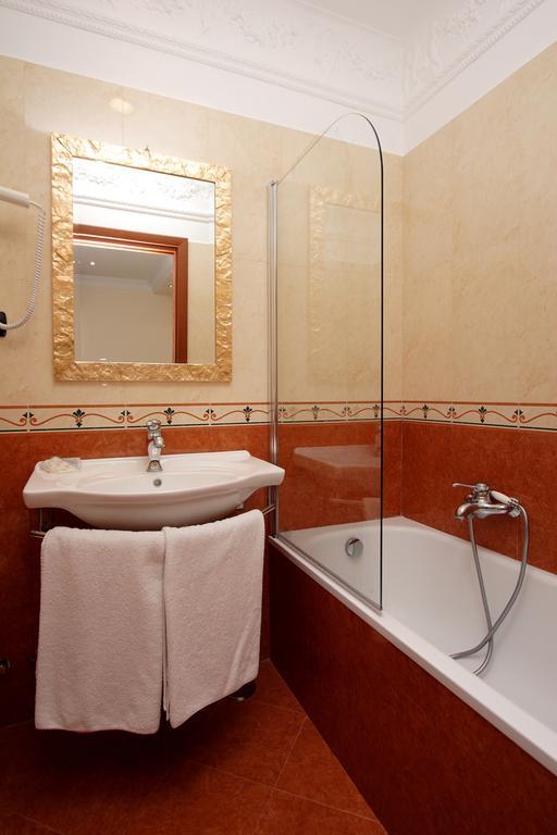 Guest House Galaxy Rzym Zewnętrze zdjęcie