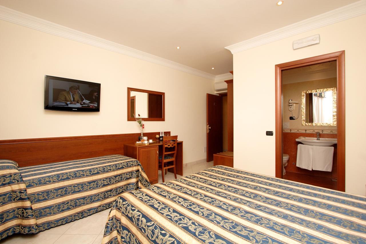 Guest House Galaxy Rzym Zewnętrze zdjęcie